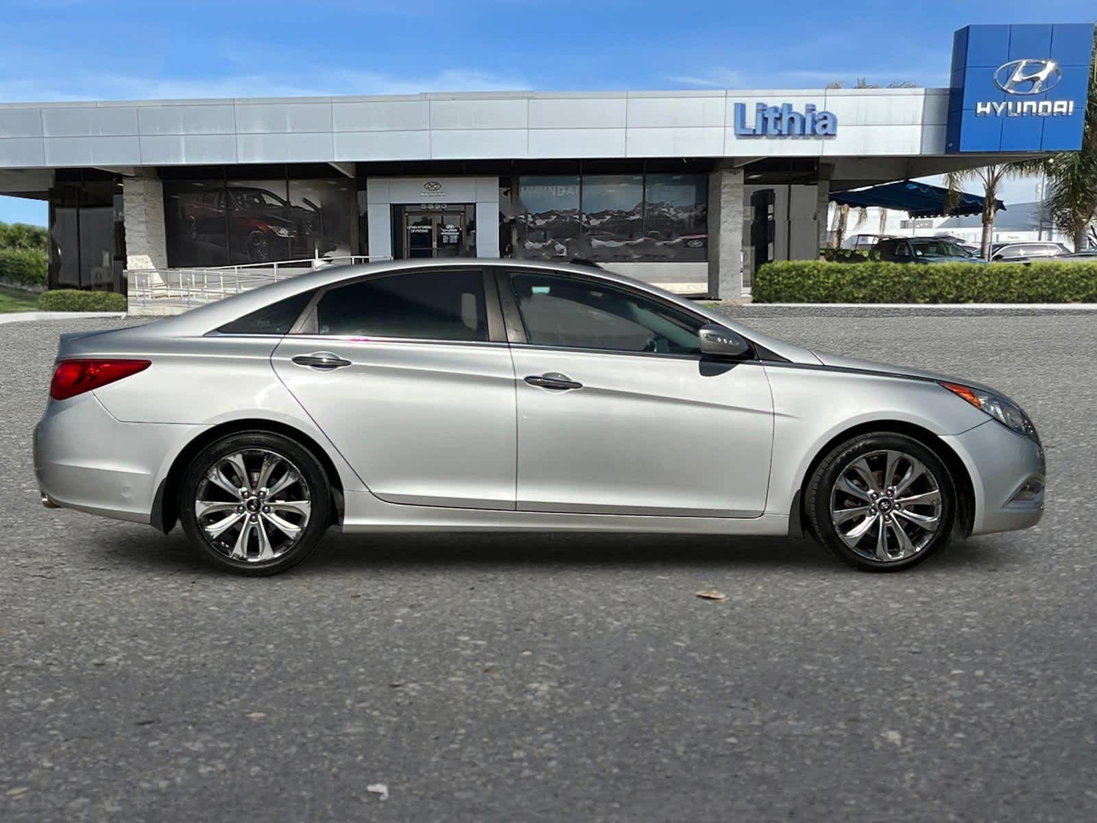 2011 Hyundai Sonata Ltd 8