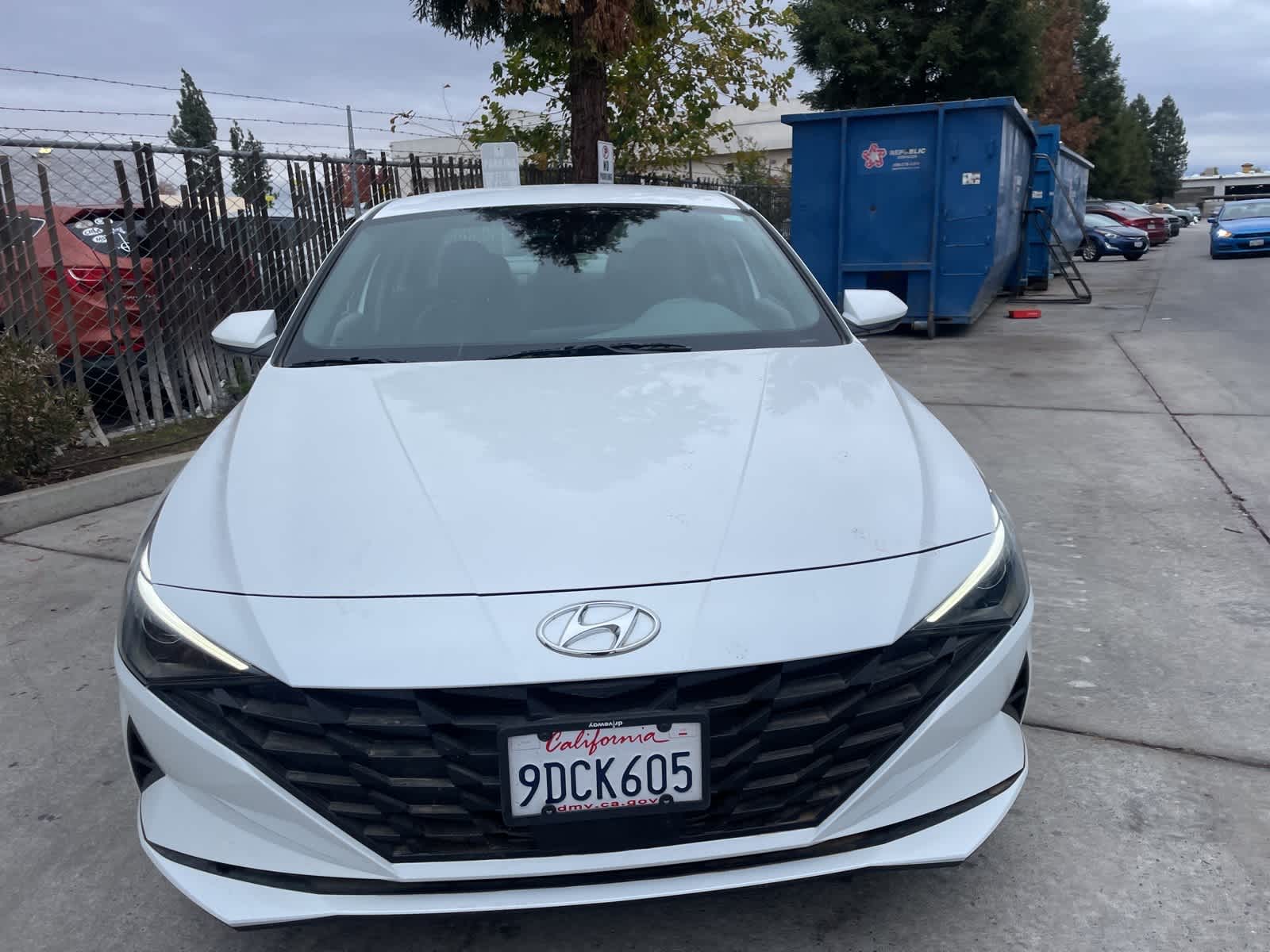 2023 Hyundai Elantra SEL 3