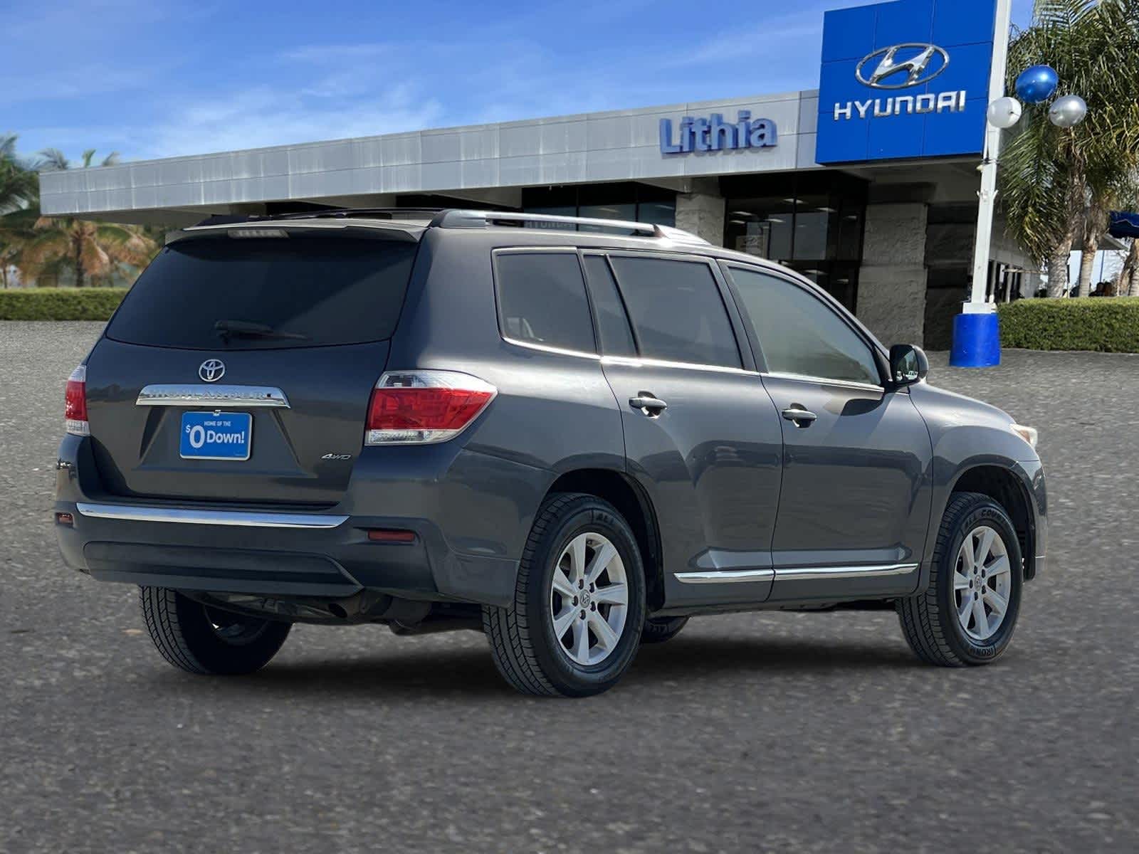 2012 Toyota Highlander SE 2