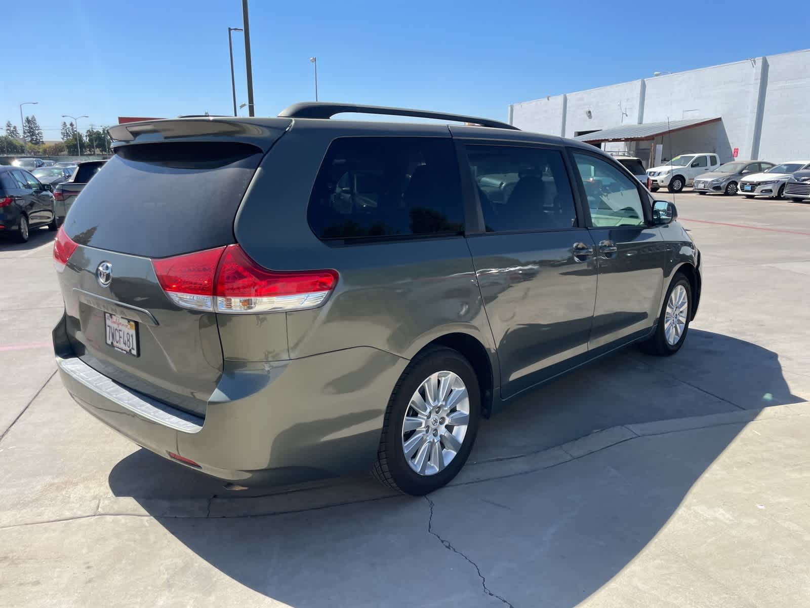 2011 Toyota Sienna XLE 4