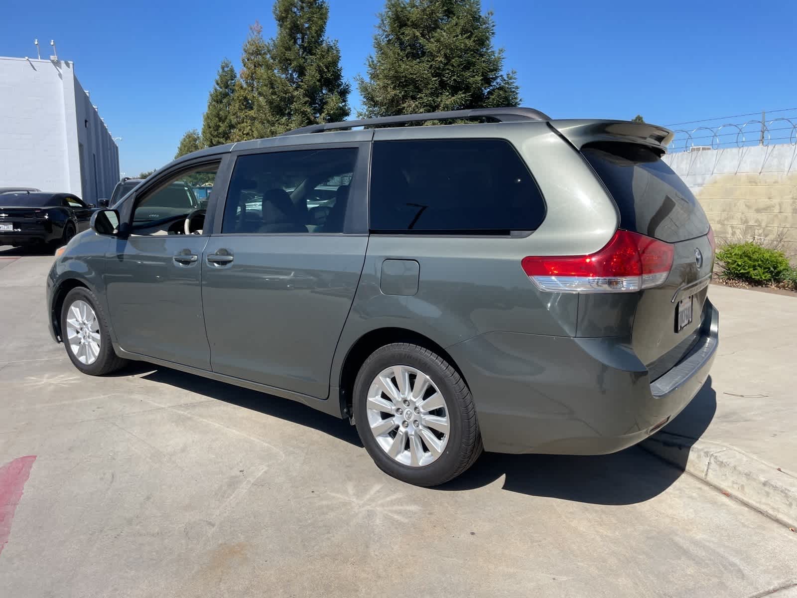 2011 Toyota Sienna XLE 5