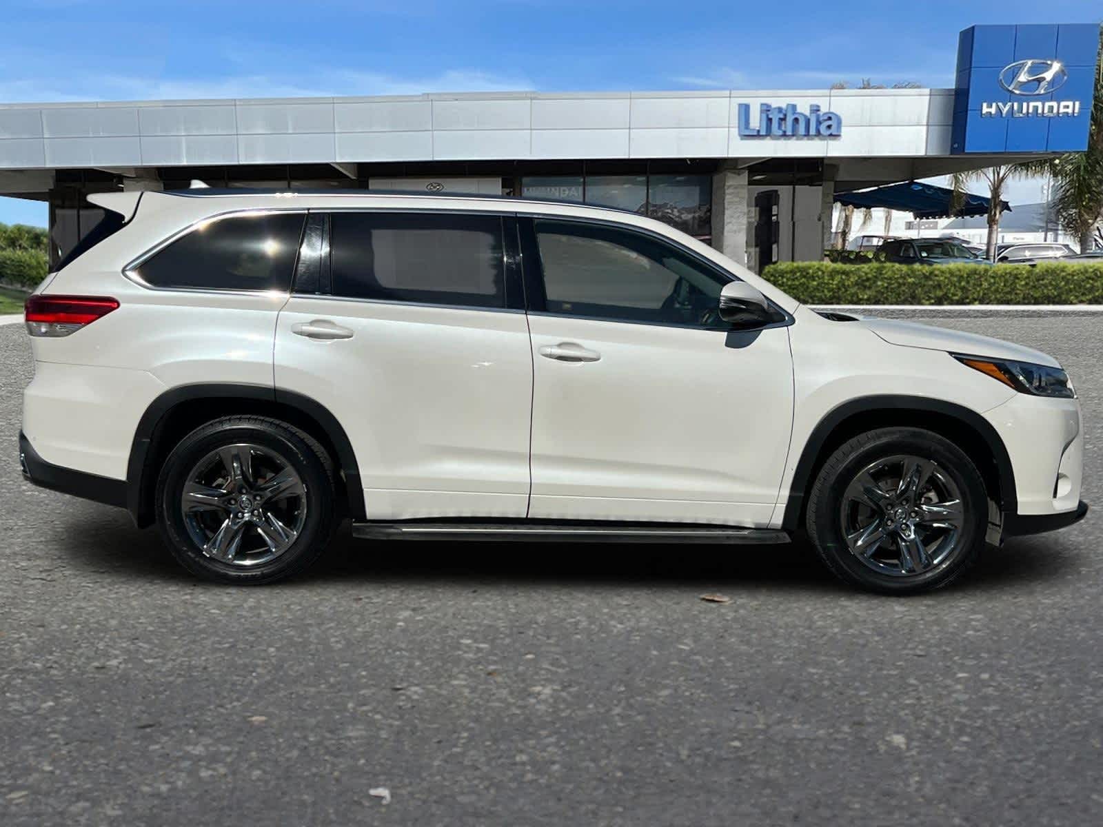 2018 Toyota Highlander Limited Platinum 9