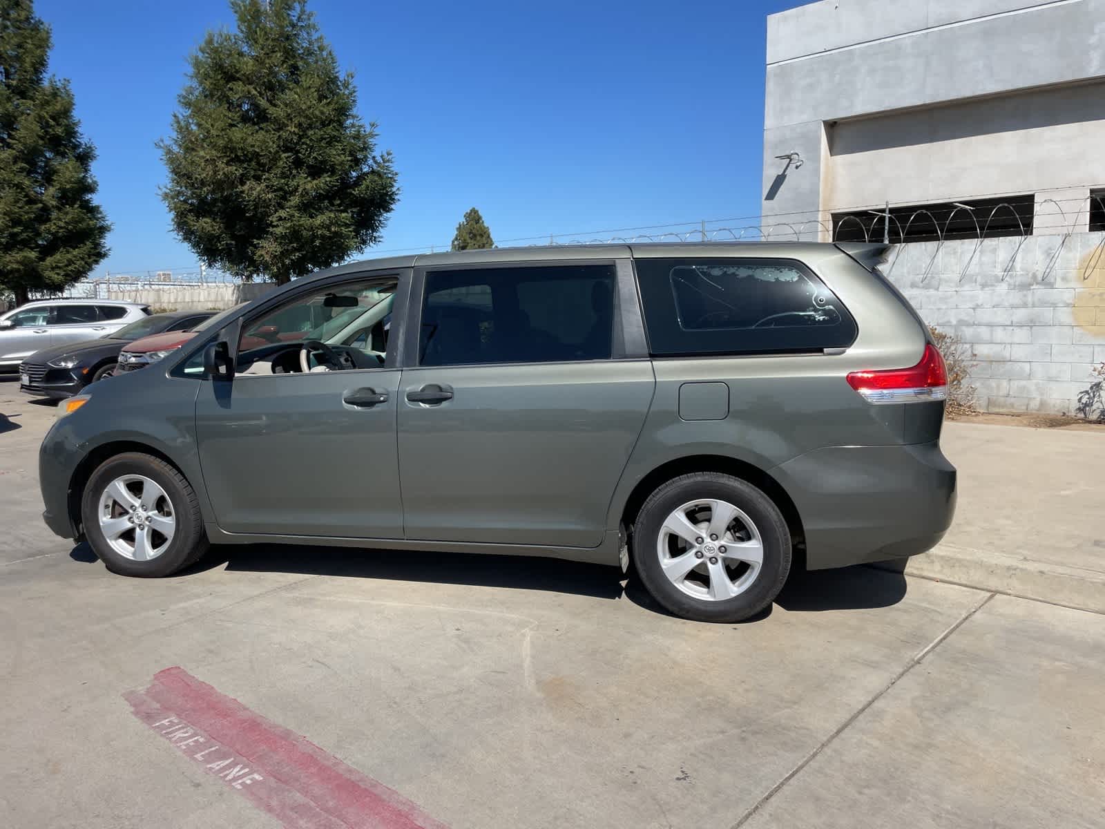 2011 Toyota Sienna BASE 7