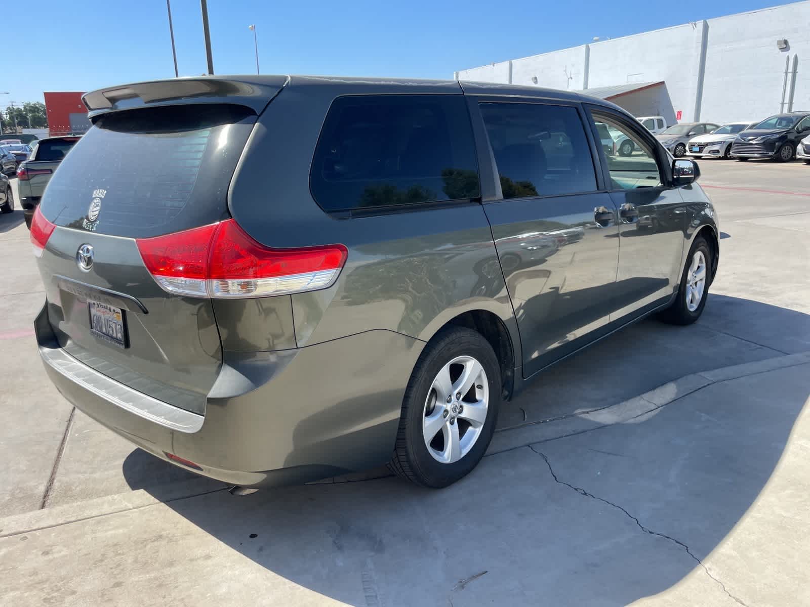 2011 Toyota Sienna BASE 5