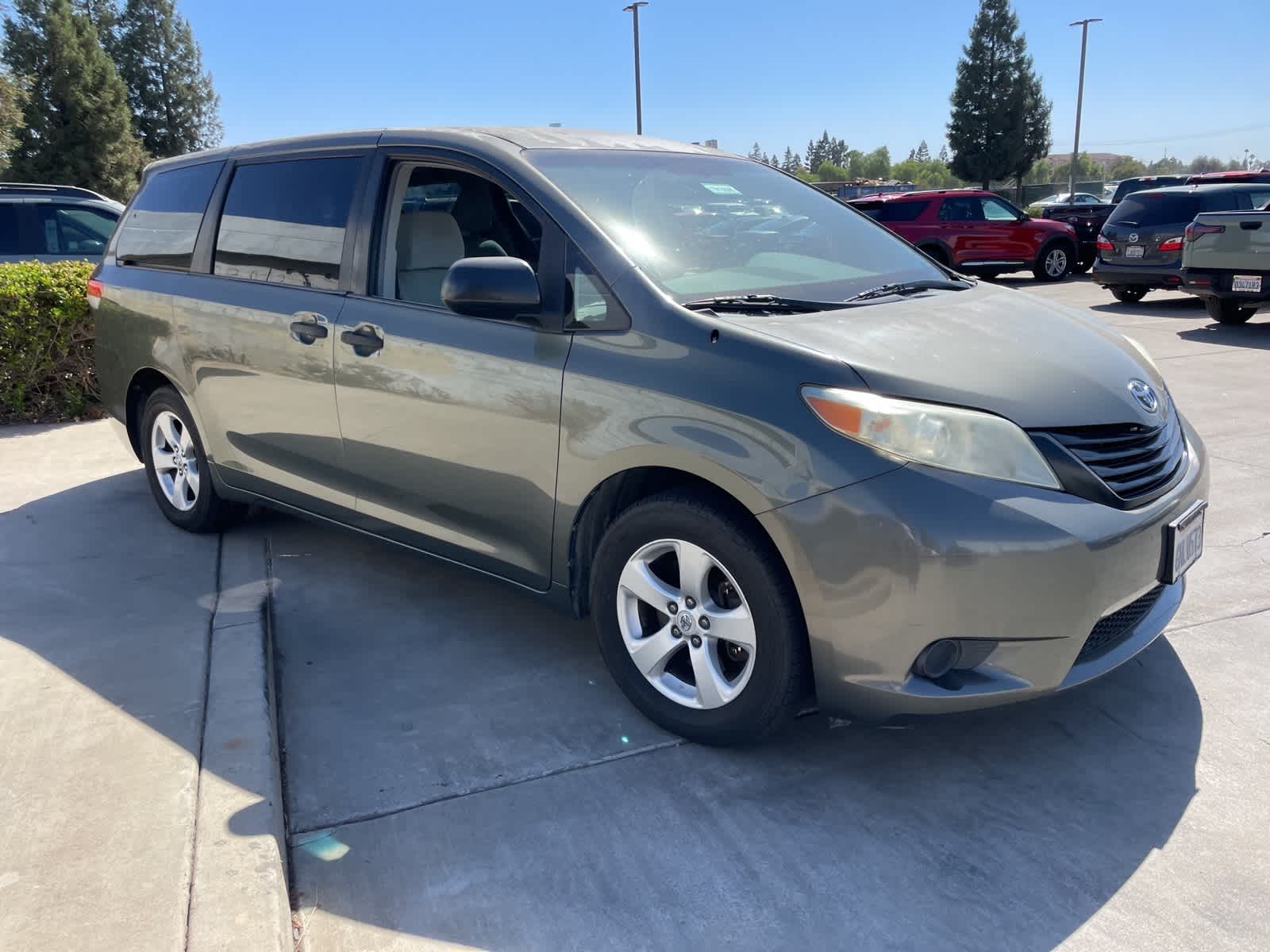 2011 Toyota Sienna BASE 3