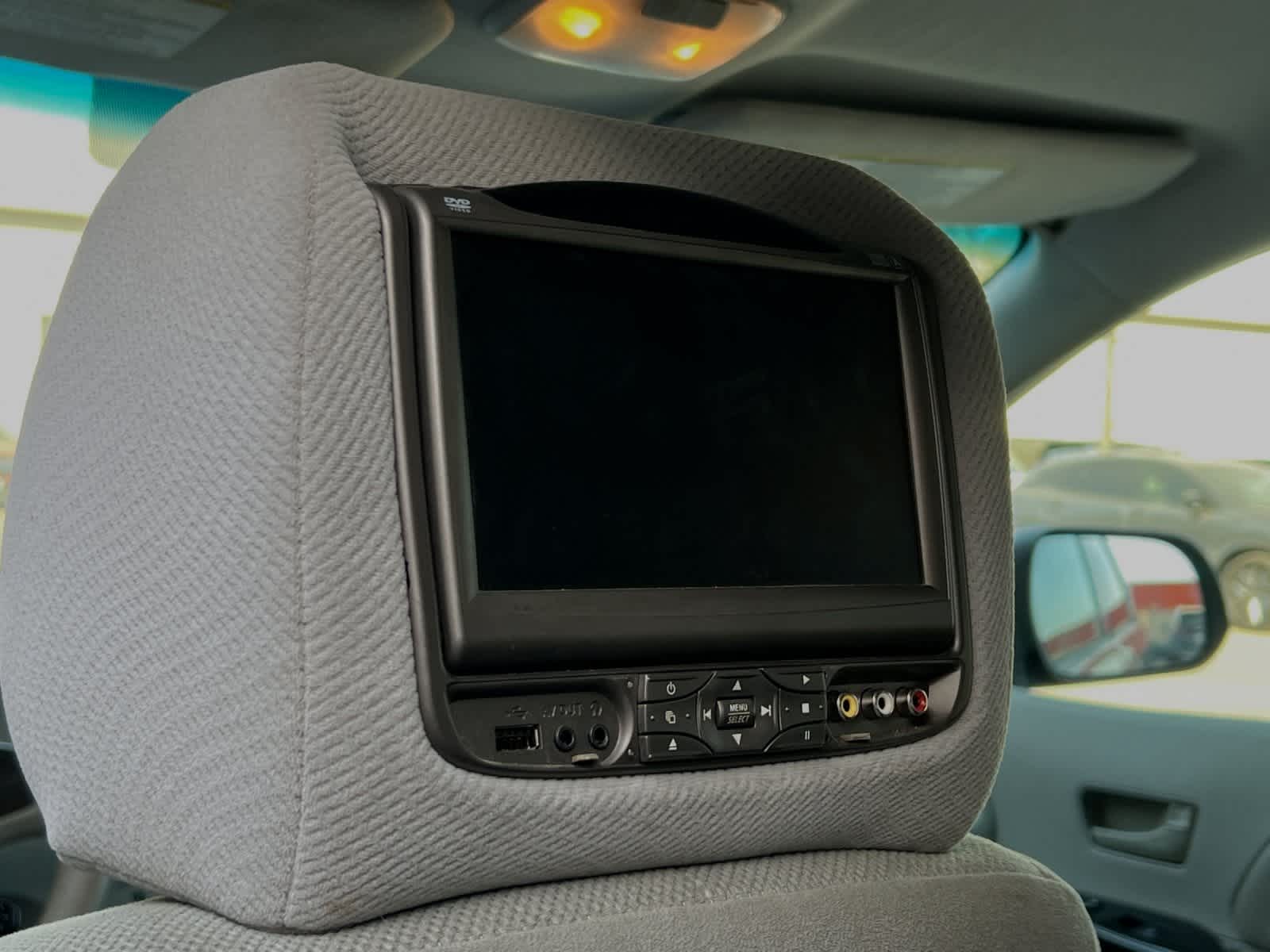 2011 Toyota Sienna BASE 16