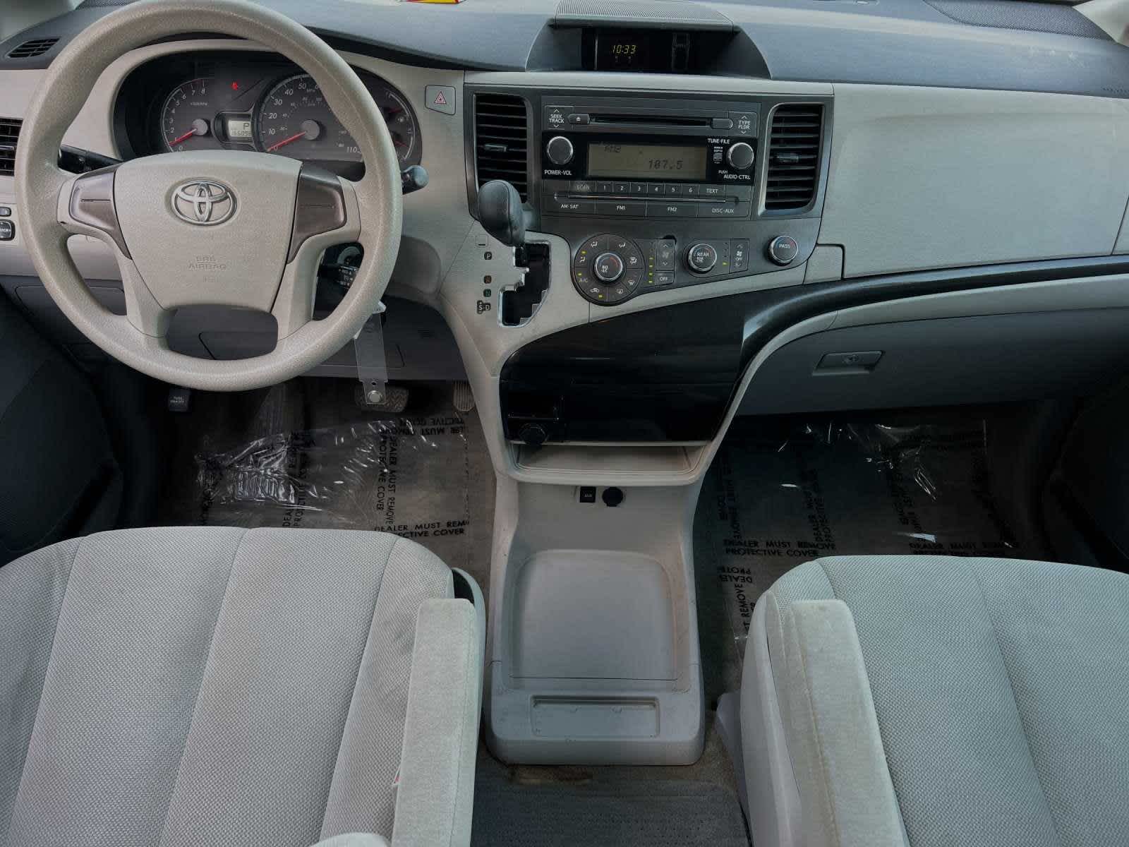 2011 Toyota Sienna BASE 3