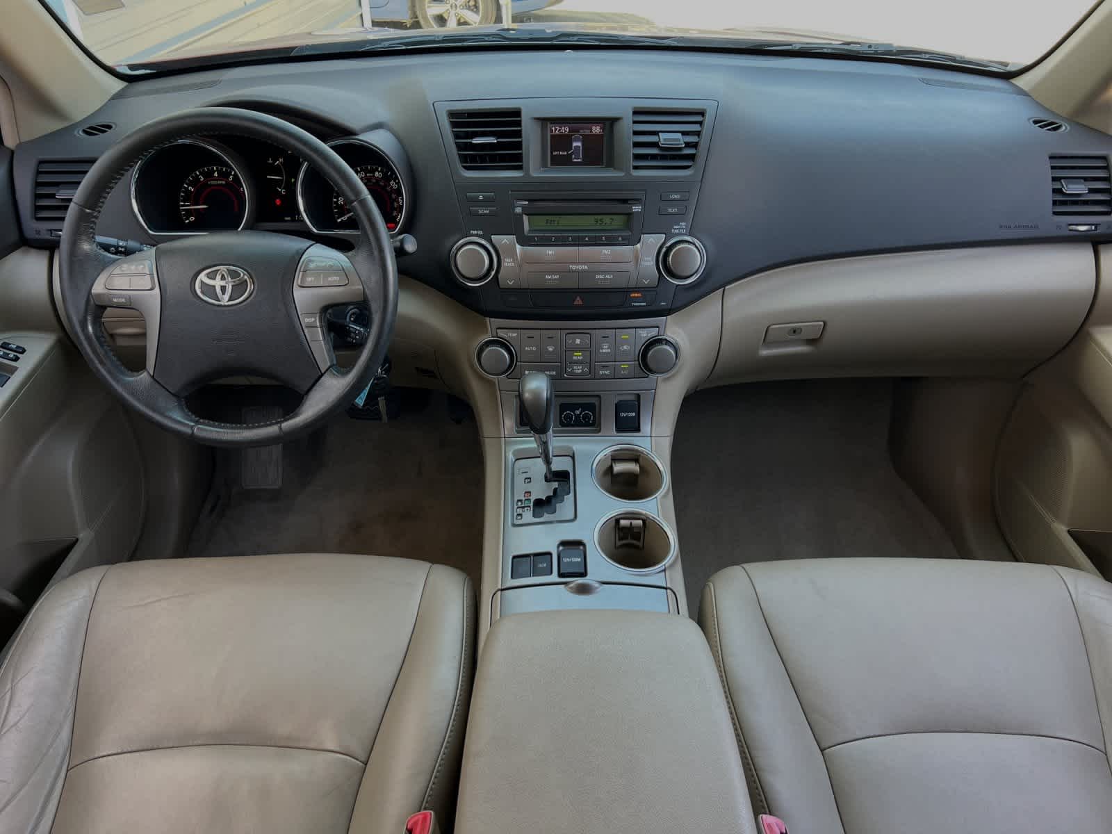 2010 Toyota Highlander SE 3