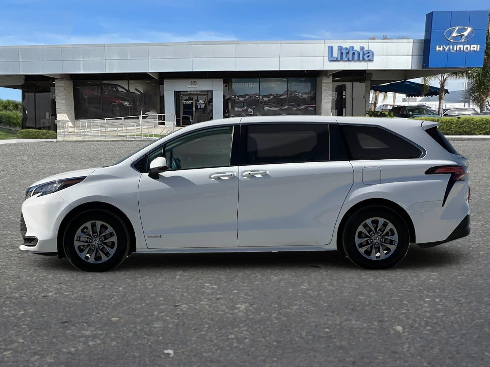 2021 Toyota Sienna LE 5