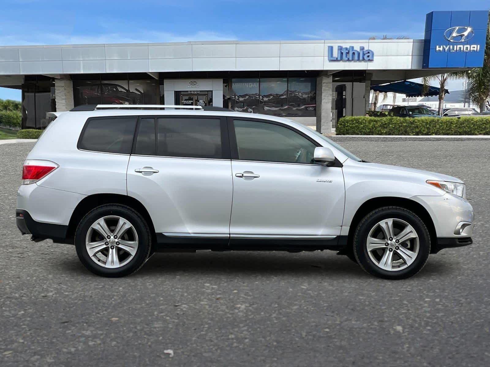 2013 Toyota Highlander Limited 8