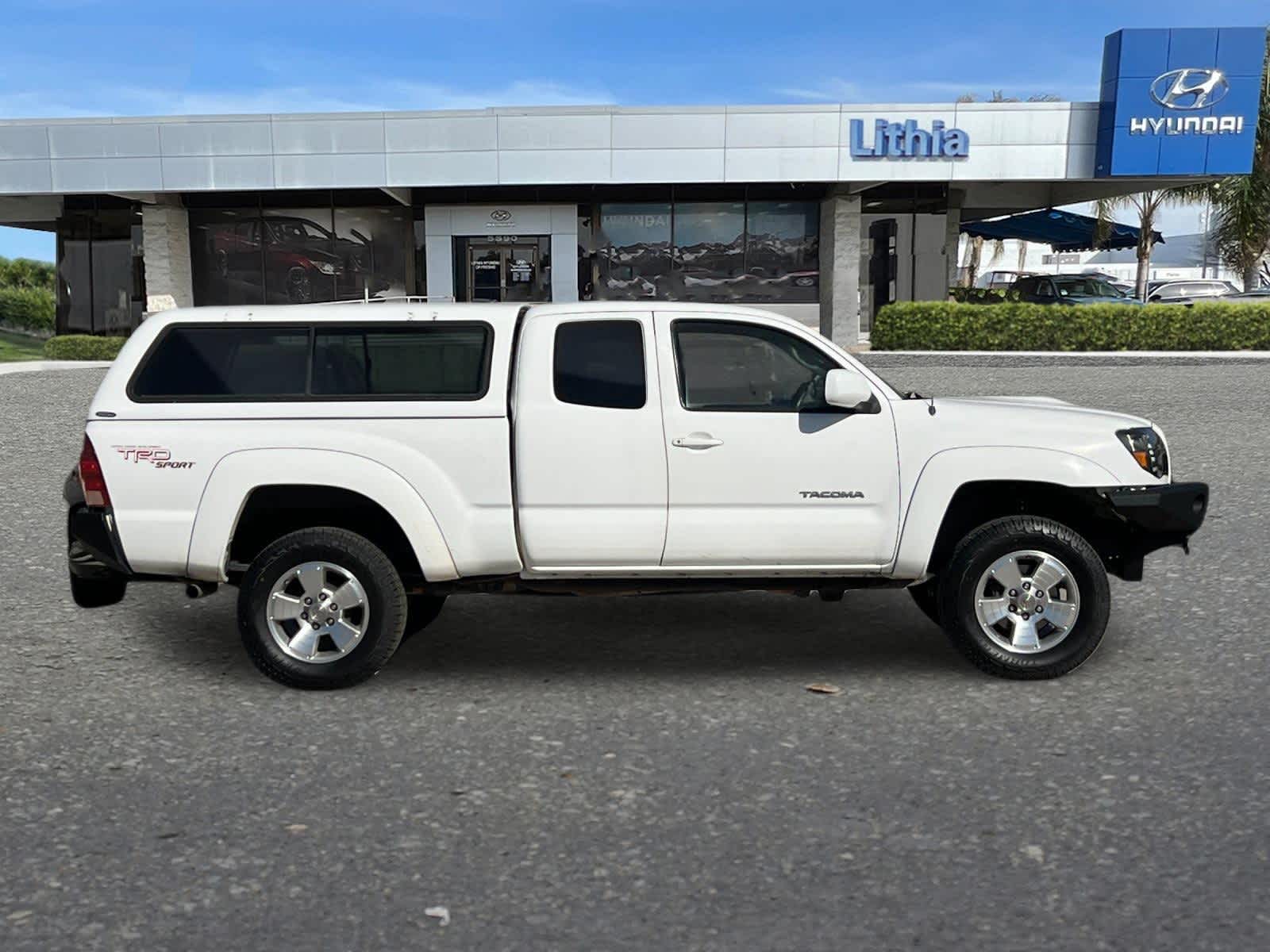 2005 Toyota Tacoma BASE Access 128 V6 Manual 4WD 8