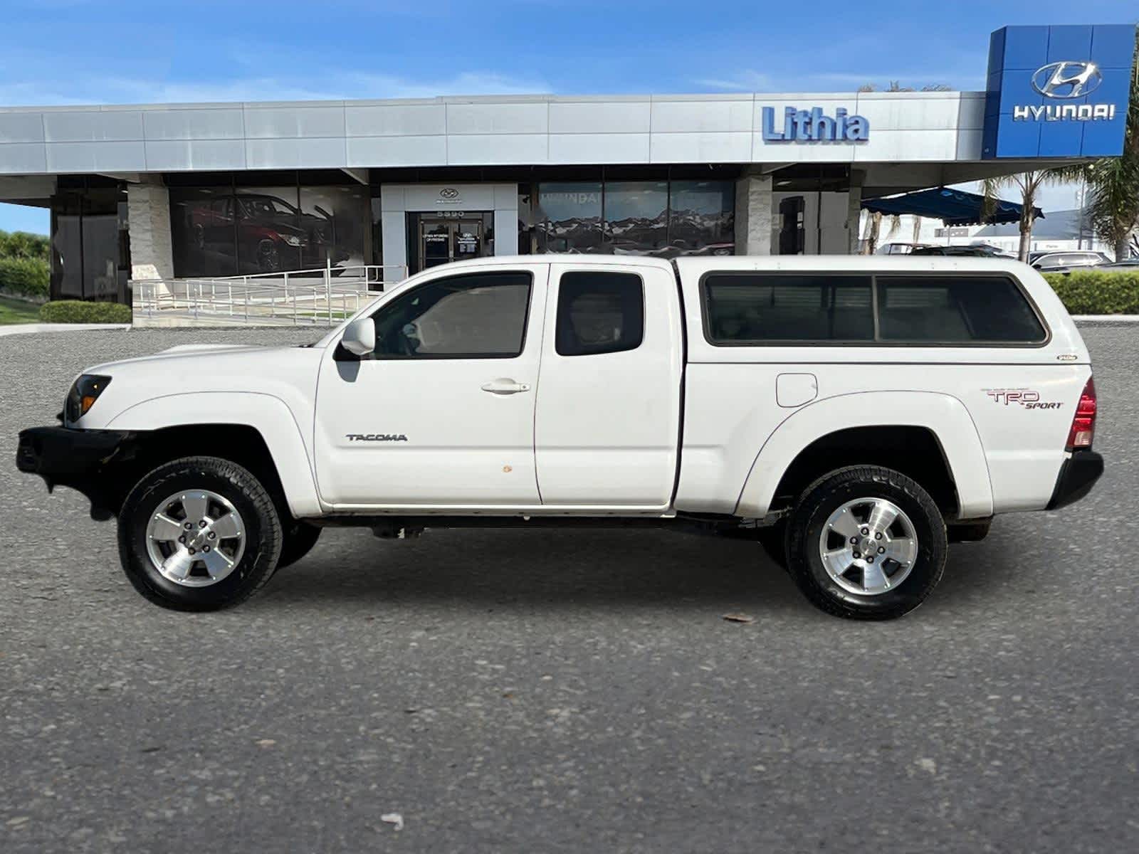 2005 Toyota Tacoma BASE Access 128 V6 Manual 4WD 5