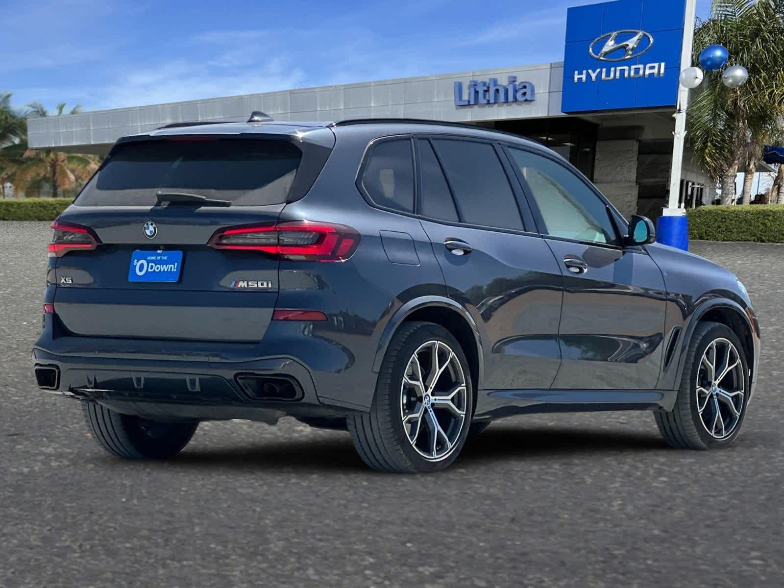 2022 BMW X5 M50i 2