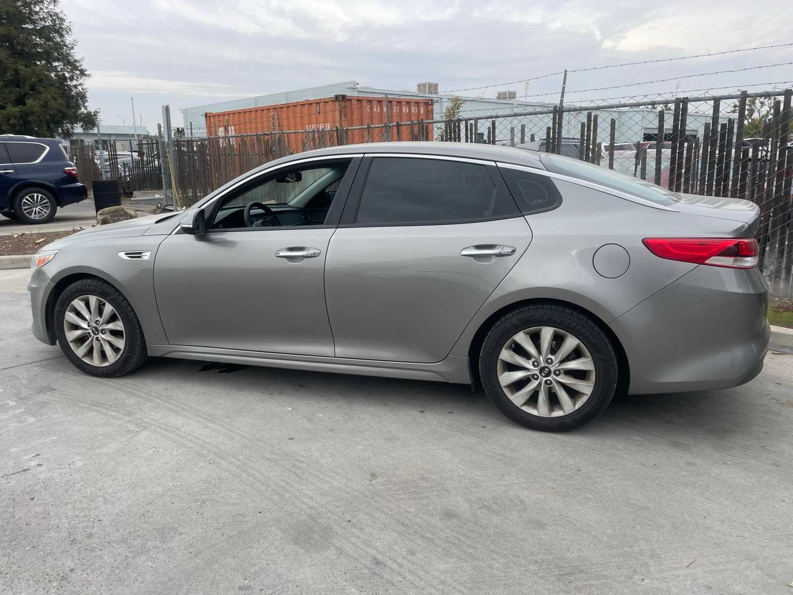 2016 Kia Optima LX 5