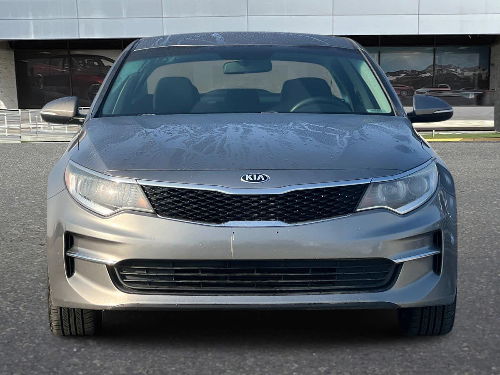 2016 Kia Optima LX 10