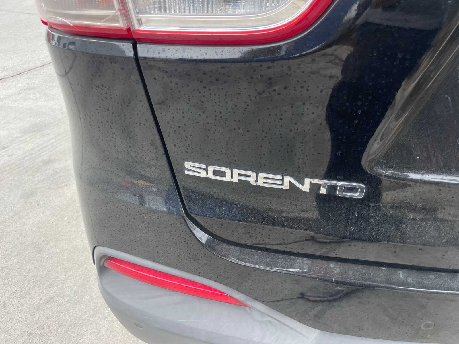 2018 Kia Sorento EX V6 17