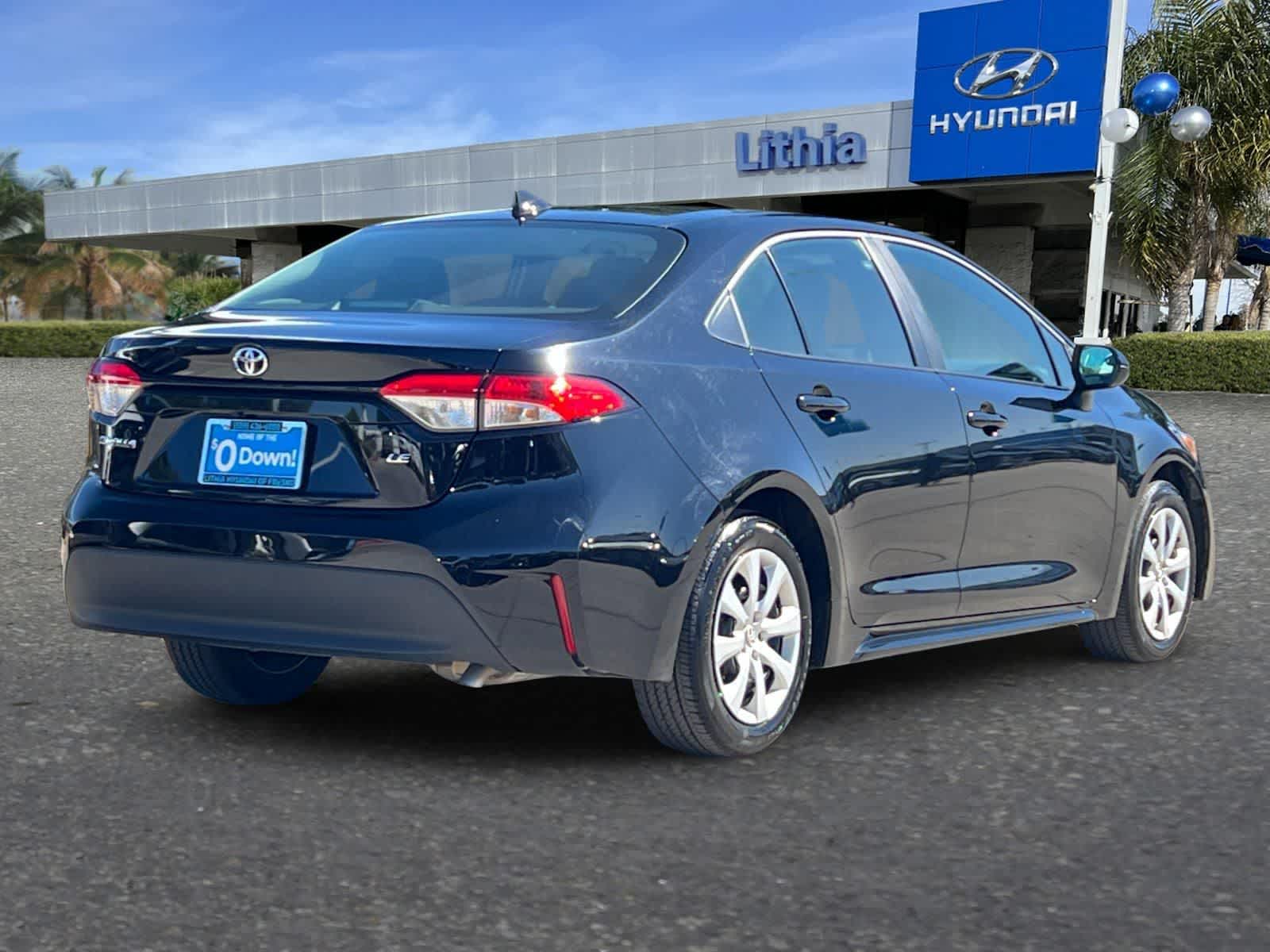 View vehicle photo 3