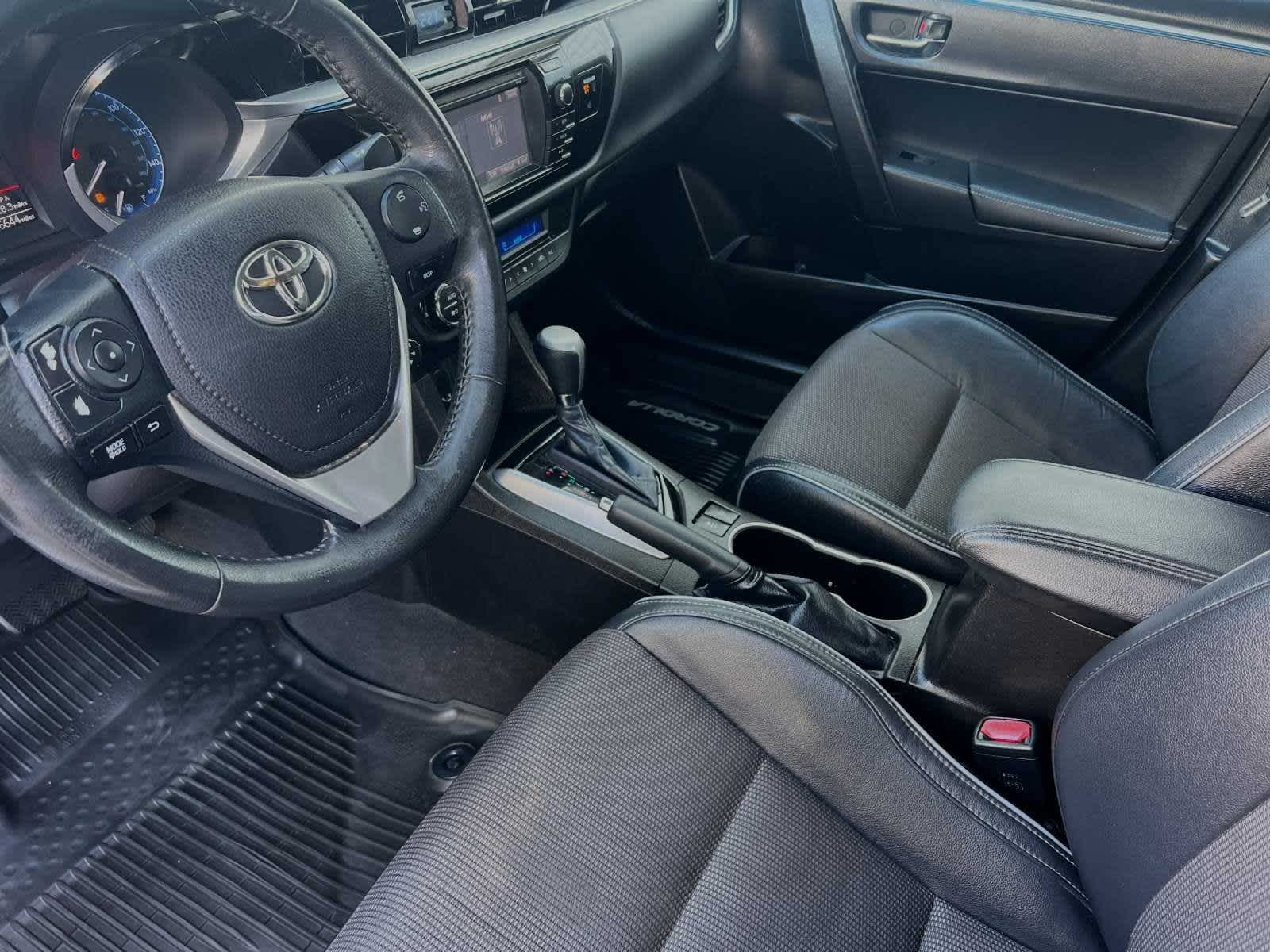 2015 Toyota Corolla L 11