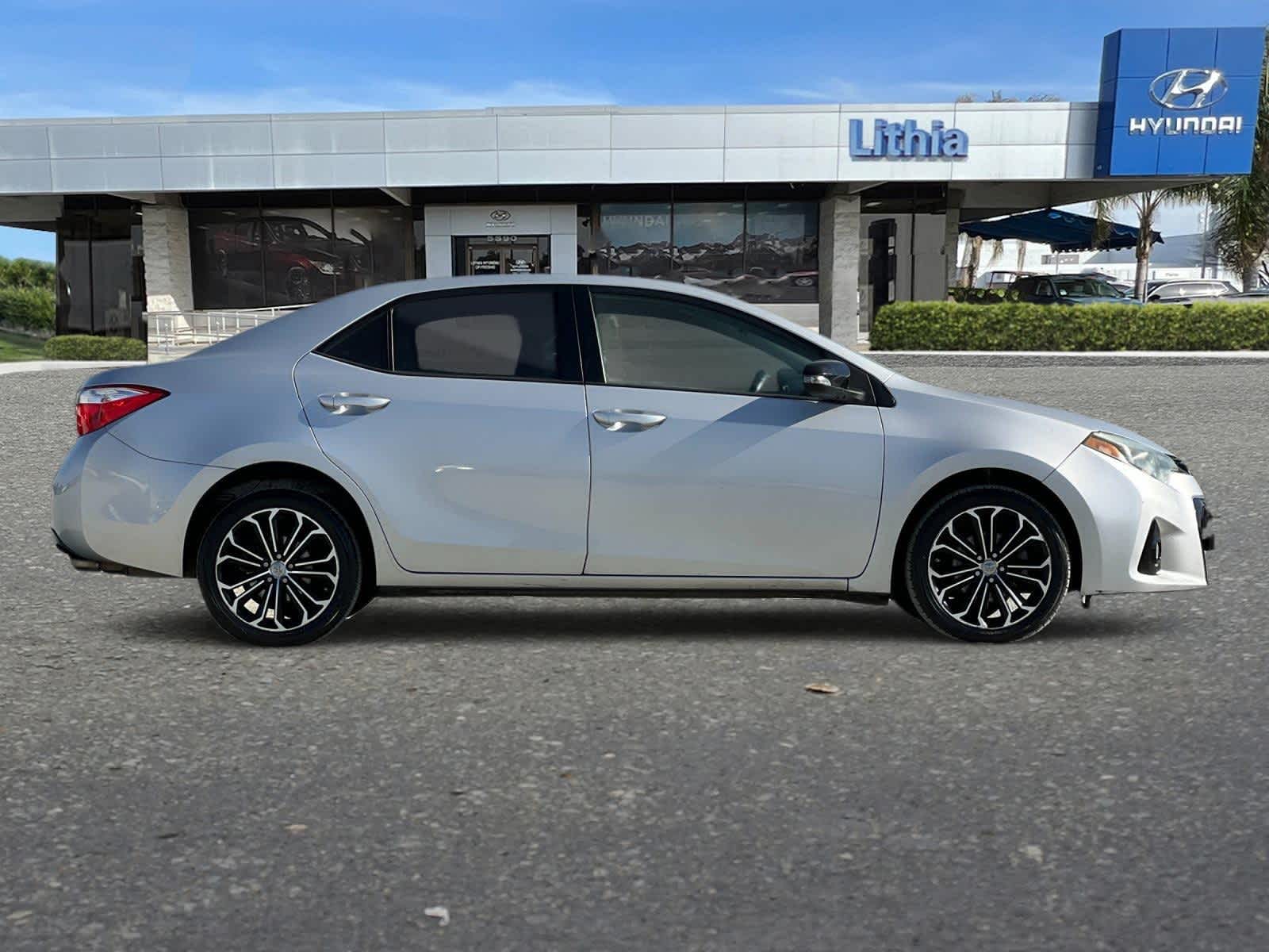 2015 Toyota Corolla L 8