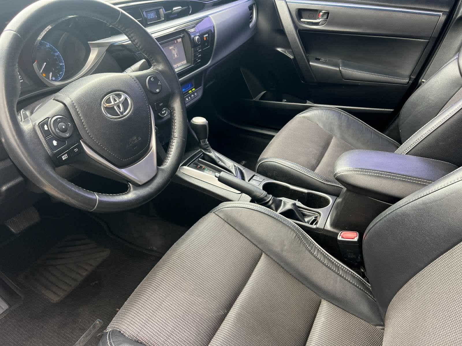 2015 Toyota Corolla S Plus 11