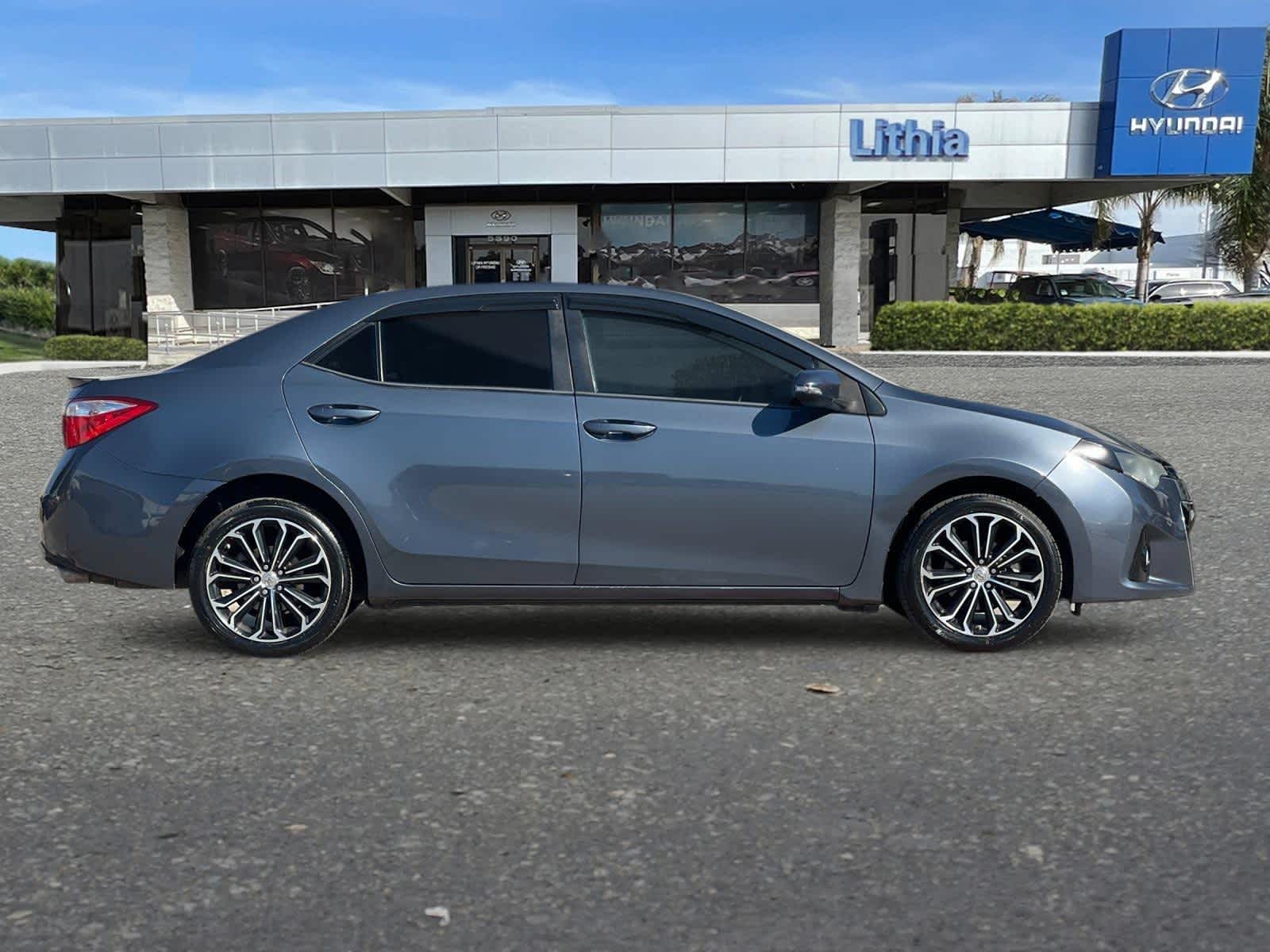 2016 Toyota Corolla S Plus 8