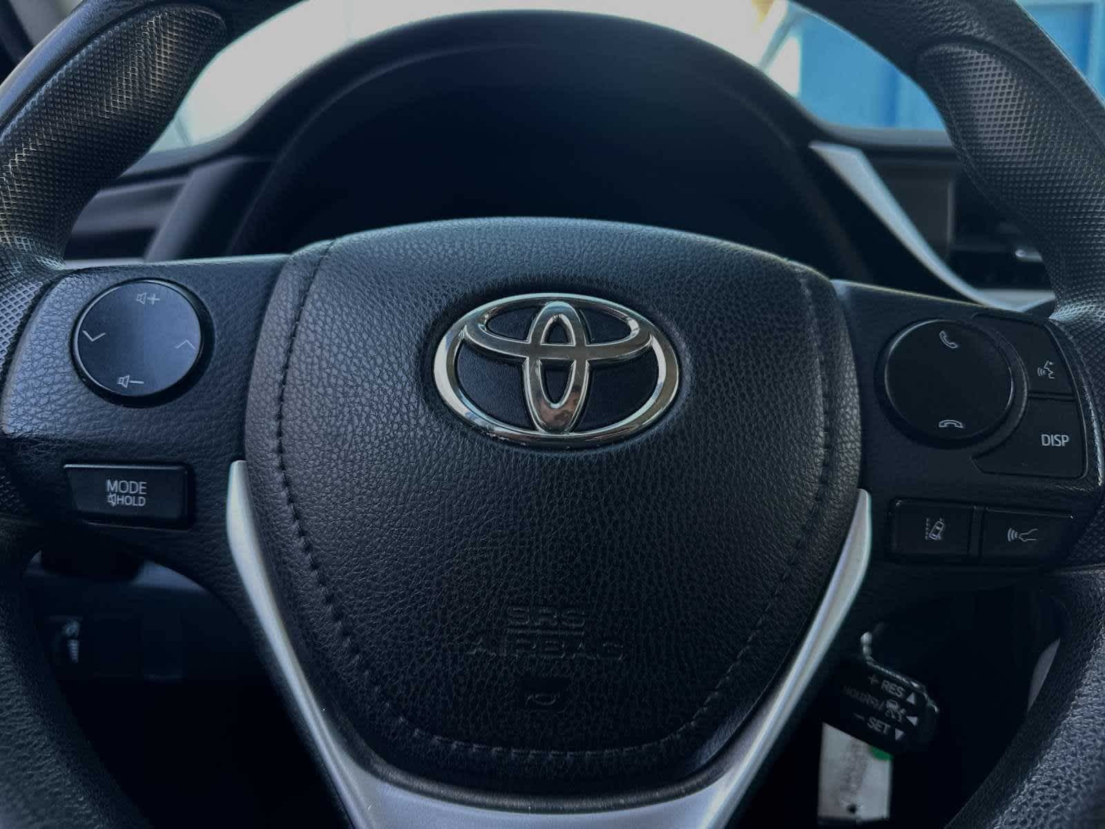 2019 Toyota Corolla LE 19