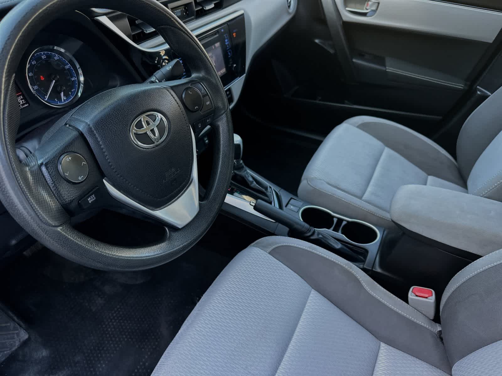 2019 Toyota Corolla LE 11