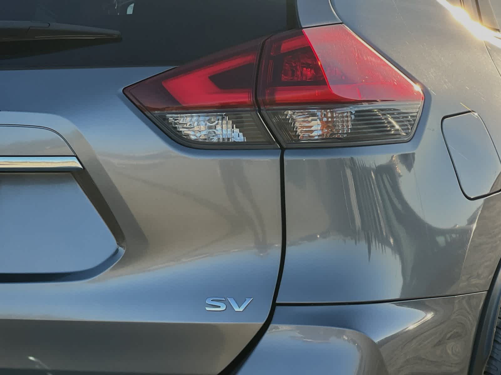 2018 Nissan Rogue SV 27