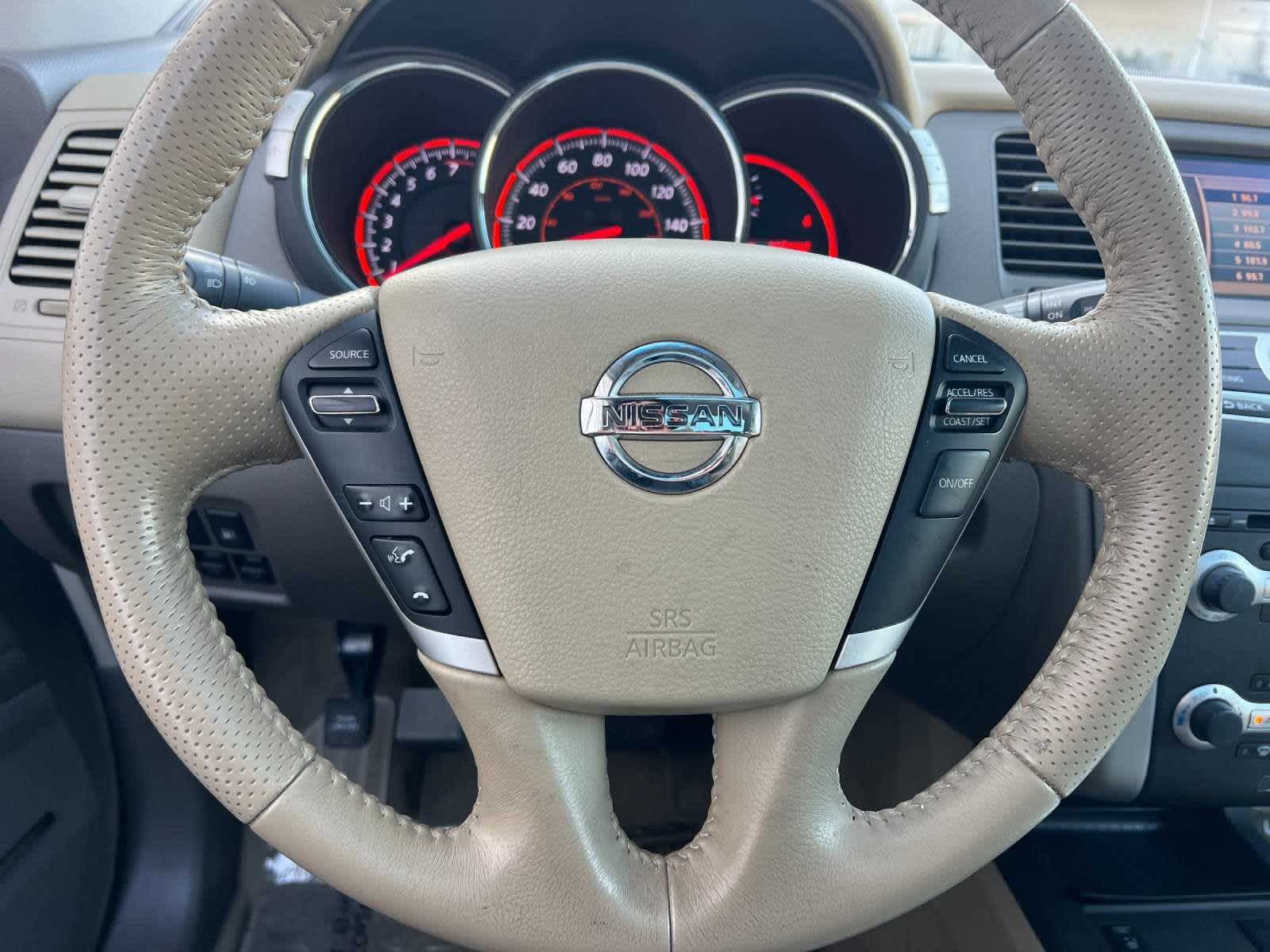 2010 Nissan Murano SL 24