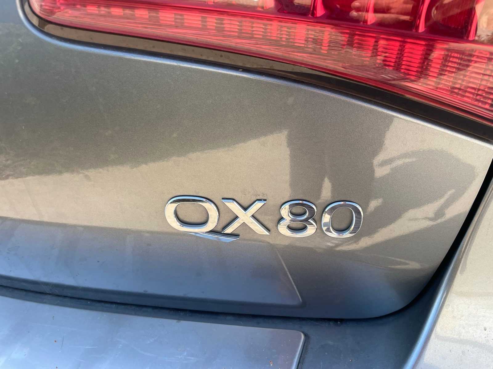 2016 INFINITI QX80  19