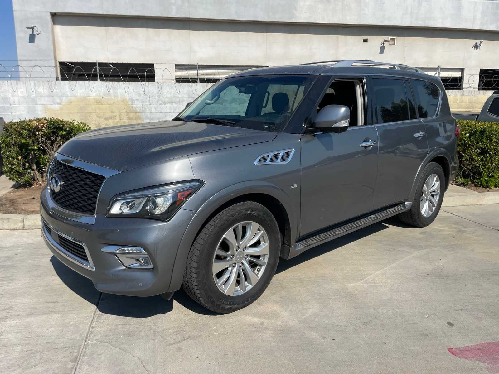 2016 INFINITI QX80  2