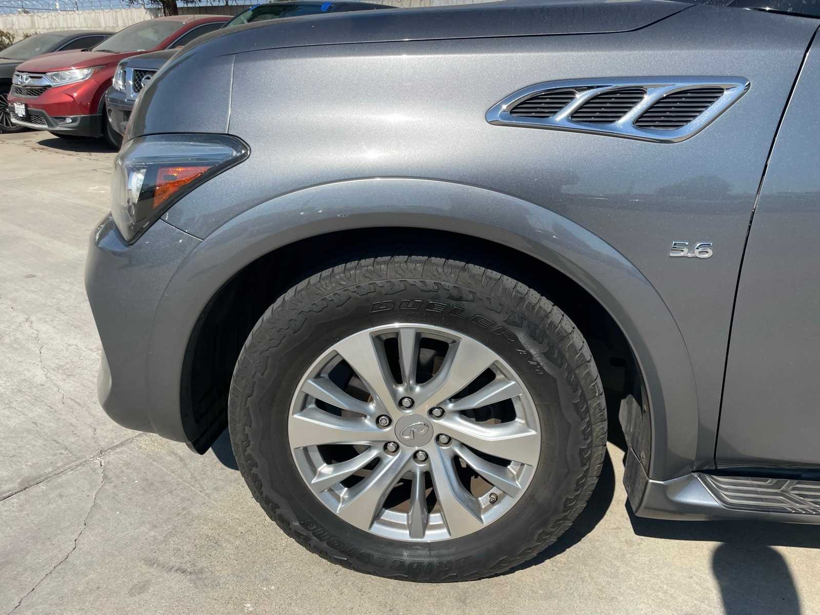 2016 INFINITI QX80  12