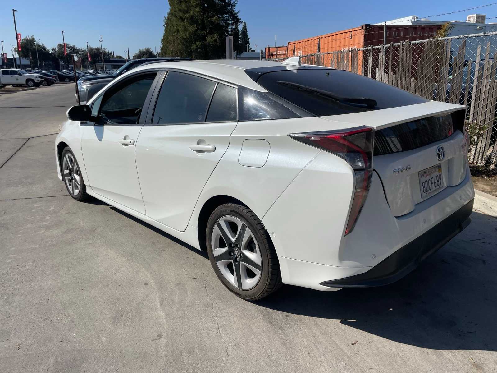 2018 Toyota Prius Three Touring 7