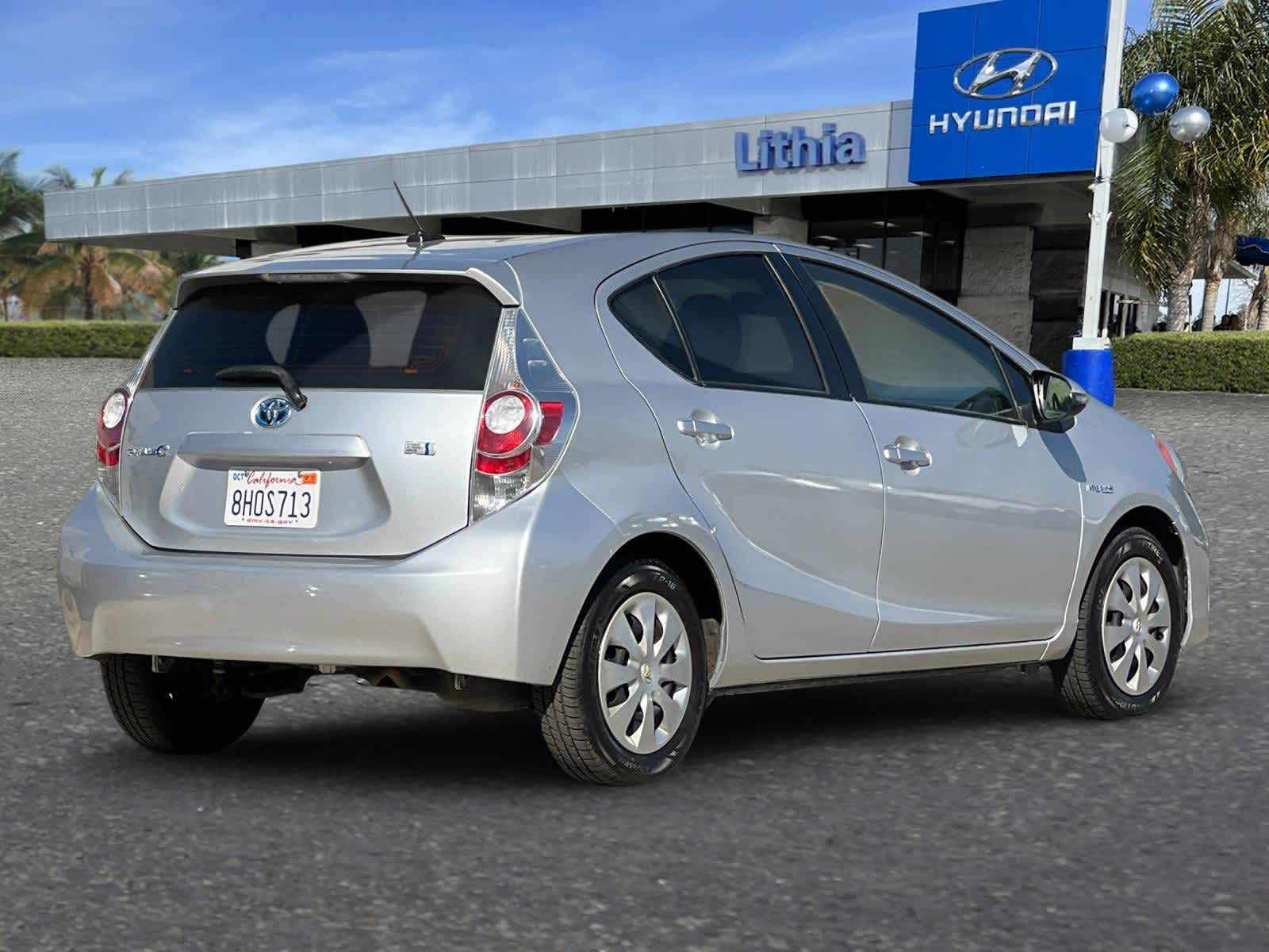 2014 Toyota Prius c Three 2