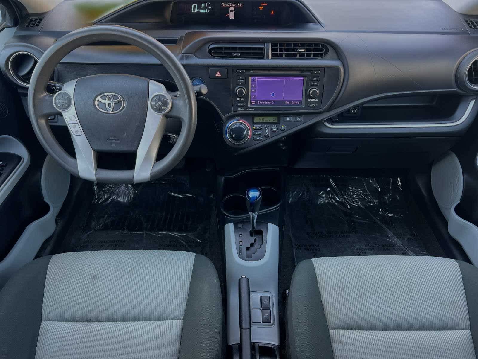 2014 Toyota Prius c Three 3