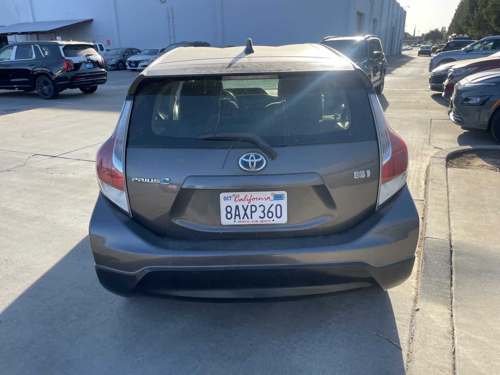 2017 Toyota Prius c Two 6