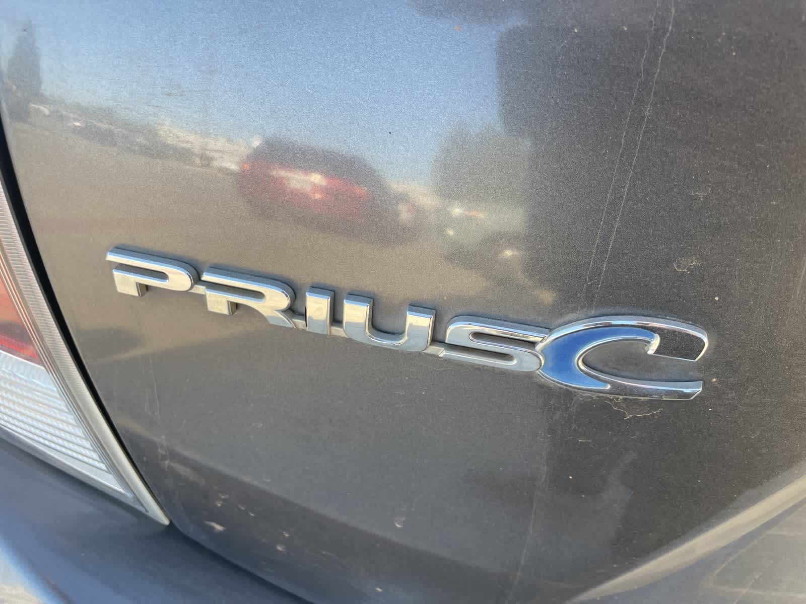 2017 Toyota Prius c Two 18