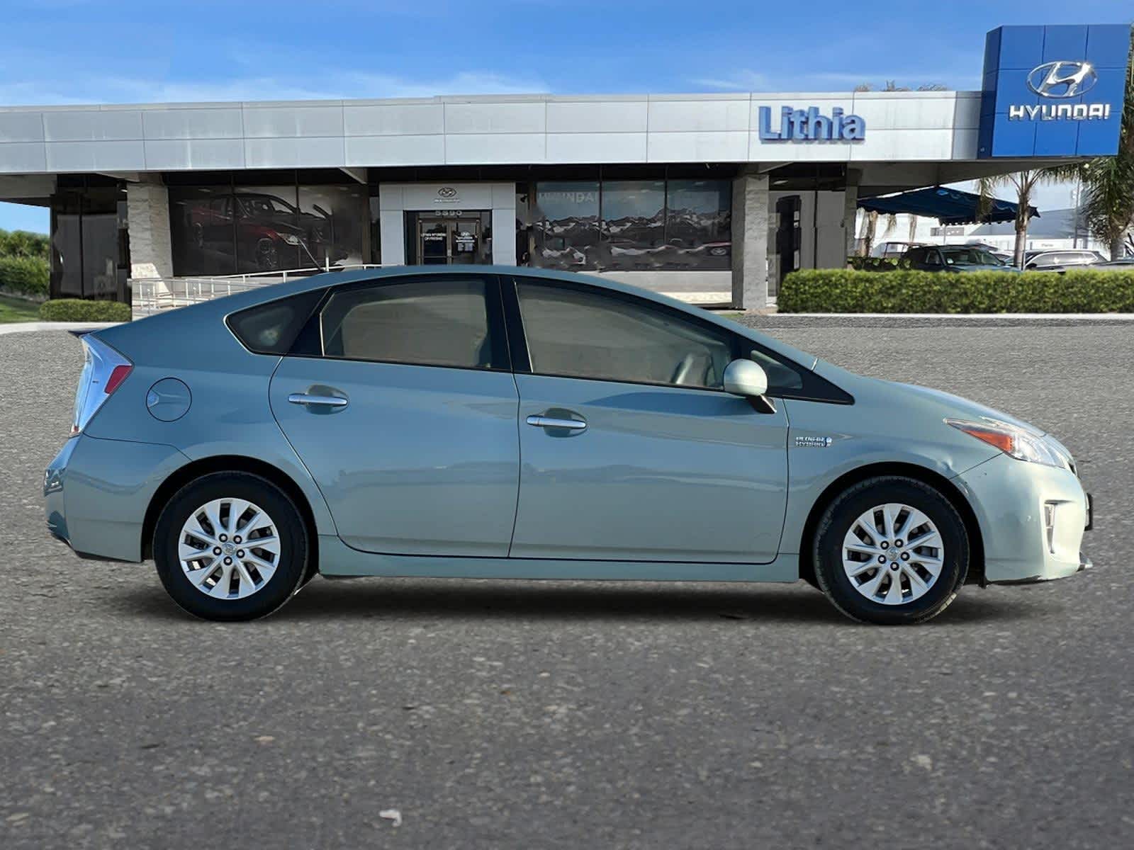 2012 Toyota Prius Plug-In BASE 8