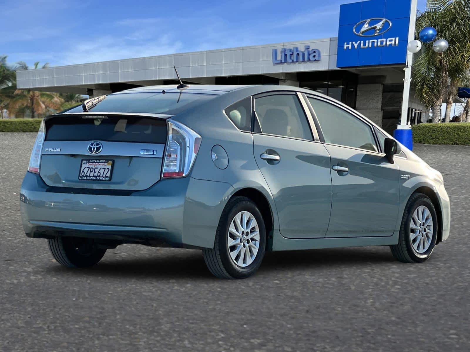 2012 Toyota Prius Plug-In BASE 2