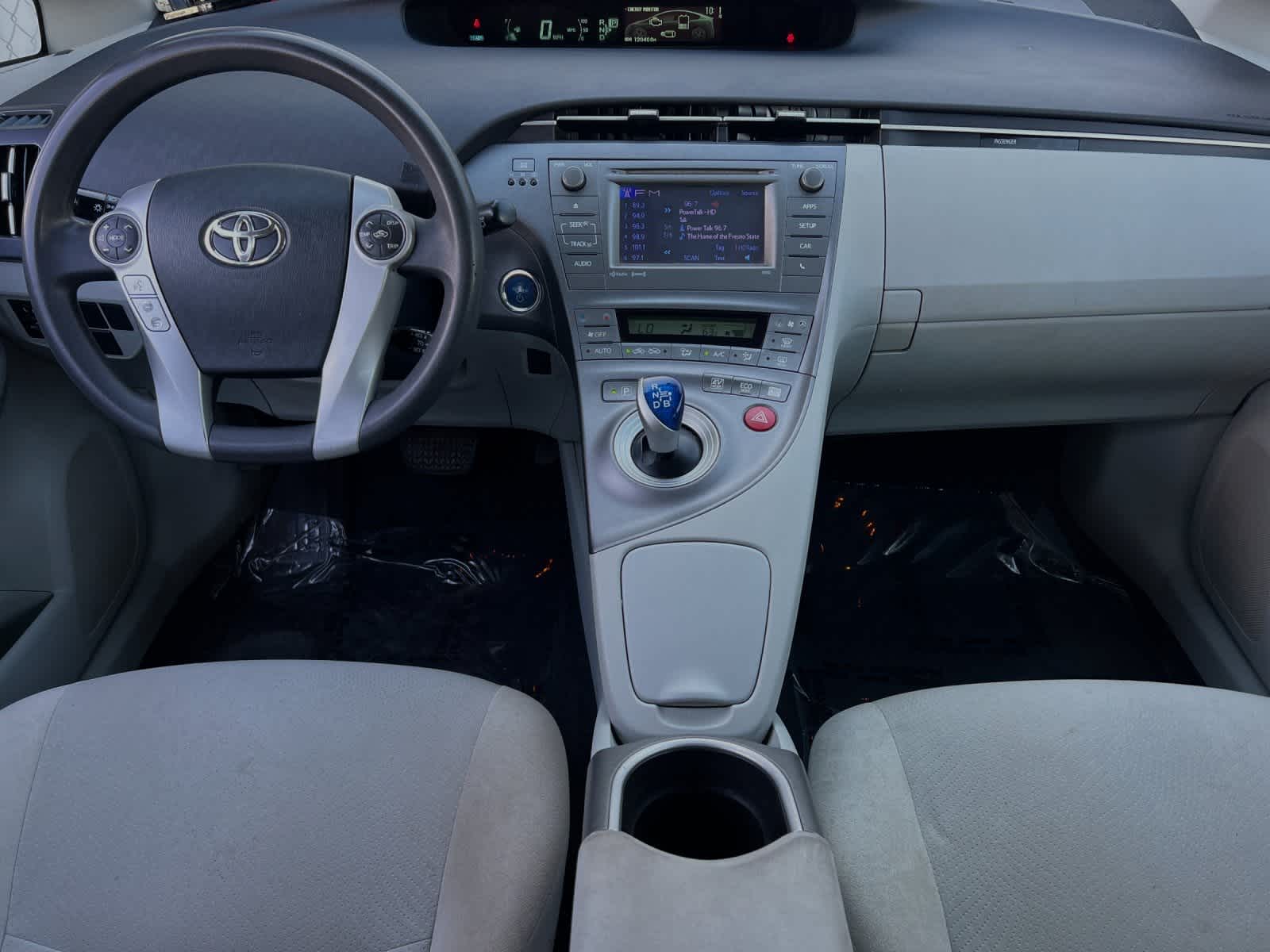 2013 Toyota Prius One 3