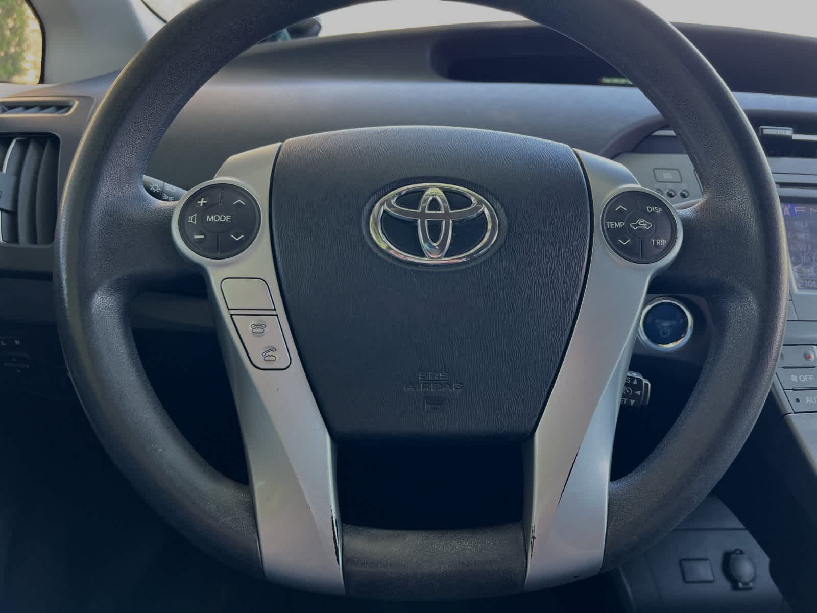 2015 Toyota Prius Two 22