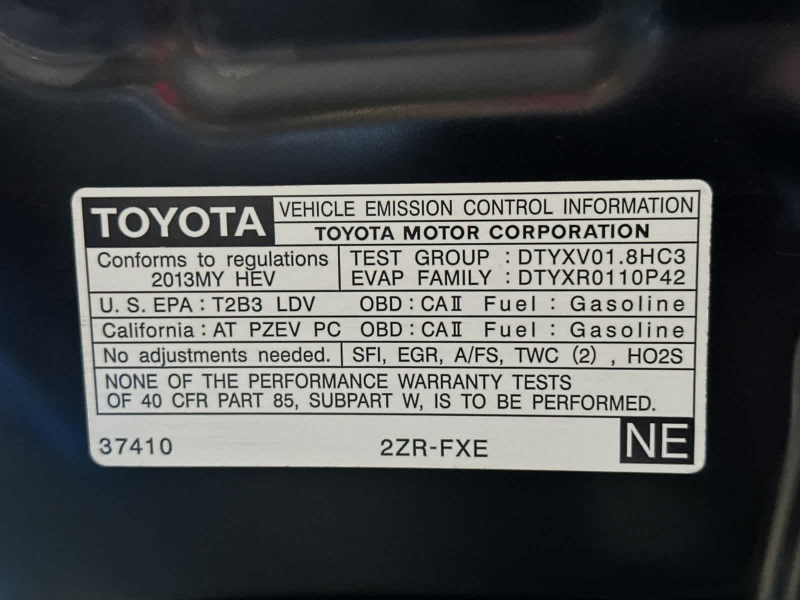 2013 Toyota Prius Two 28