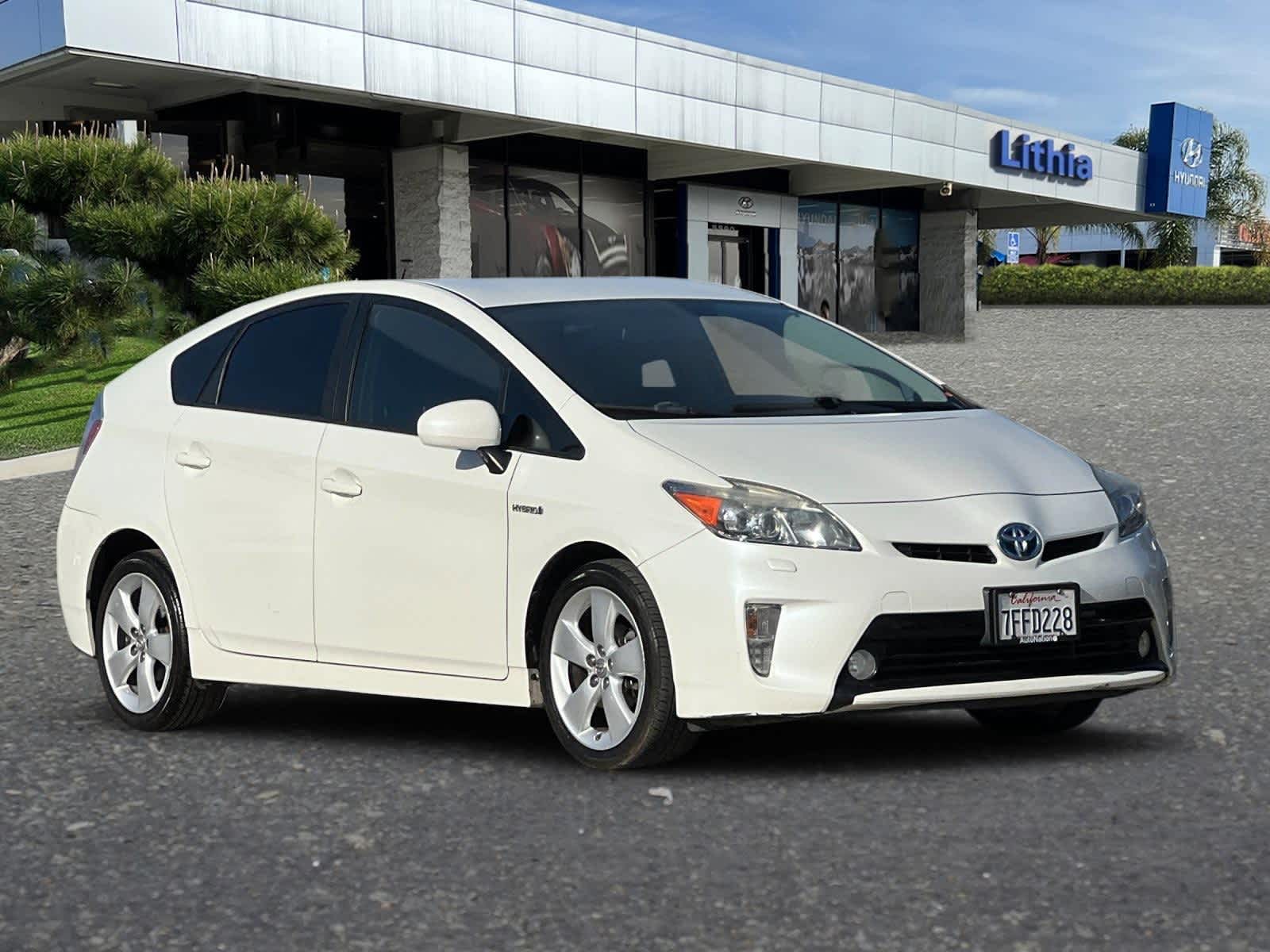 2014 Toyota Prius Five 9