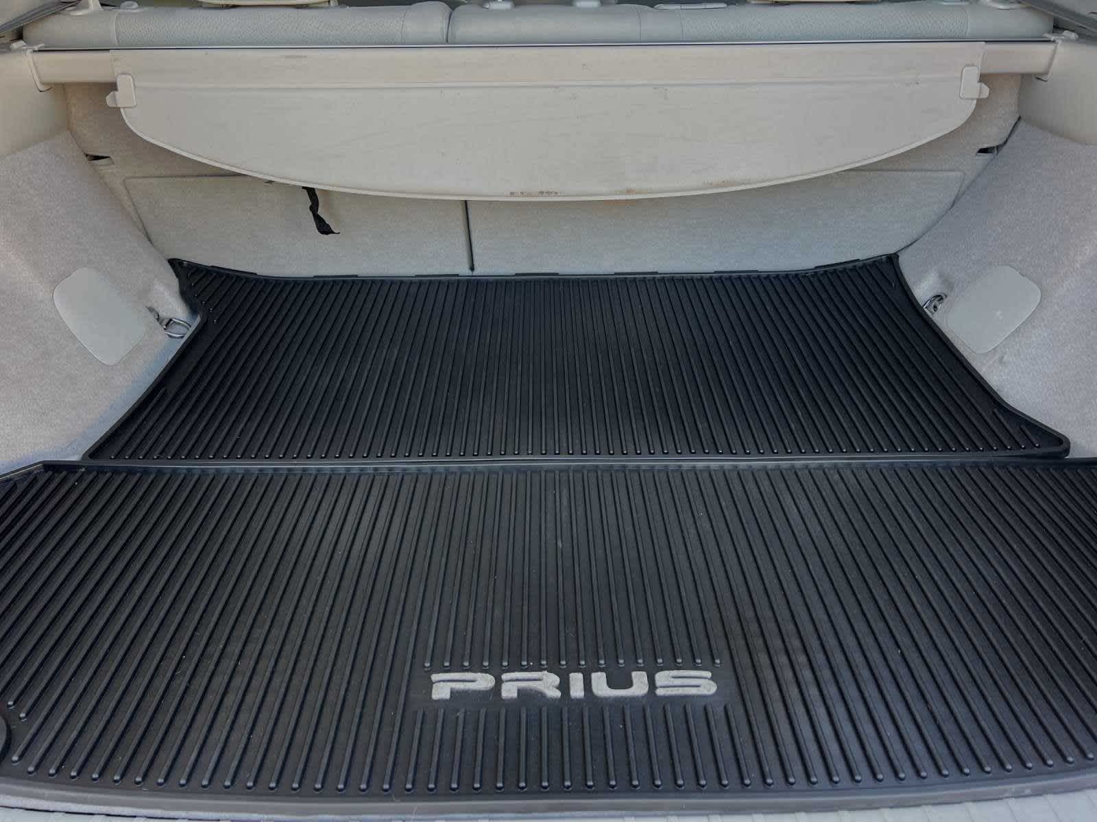 2013 Toyota Prius Three 15