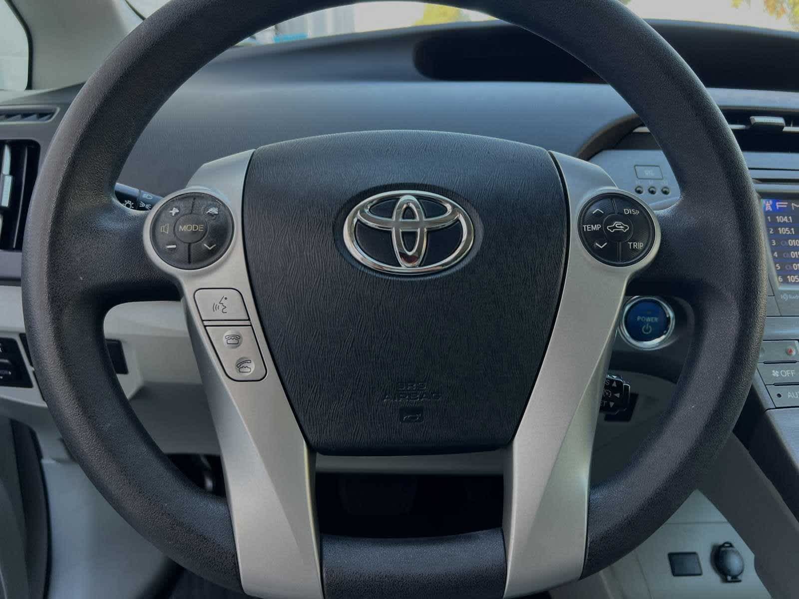 2013 Toyota Prius Three 23