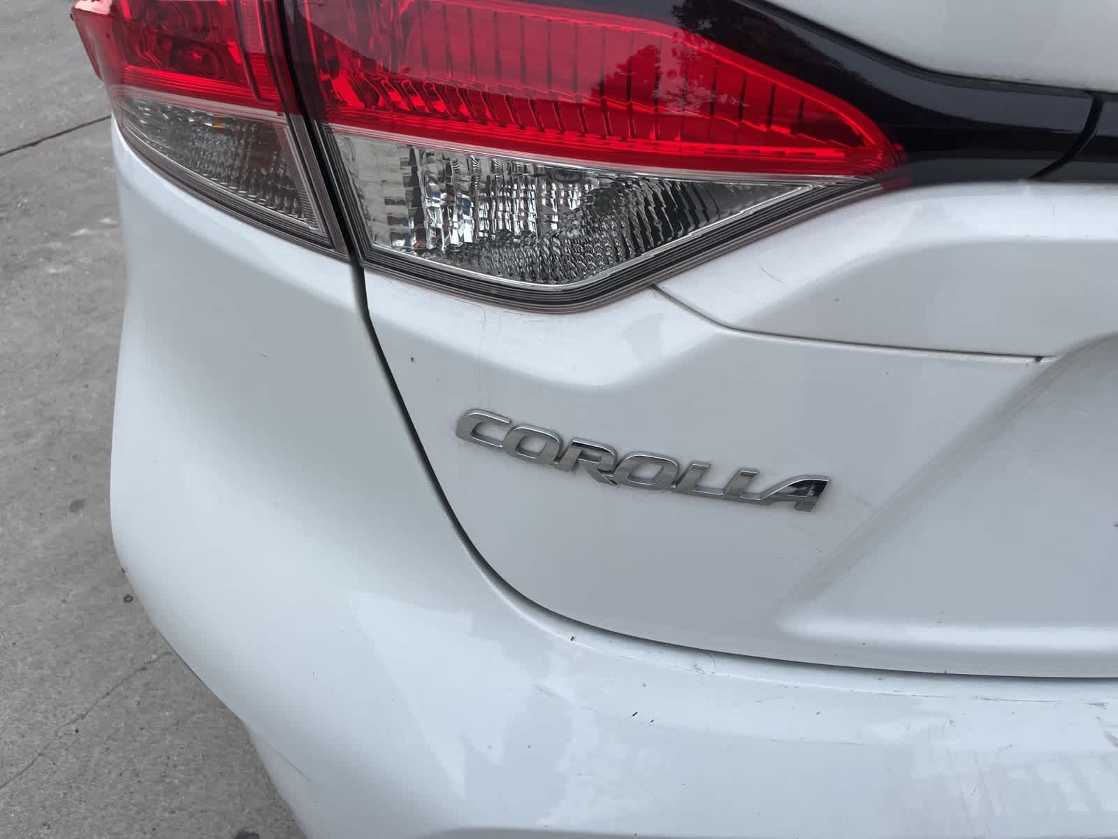 2021 Toyota Corolla LE 18