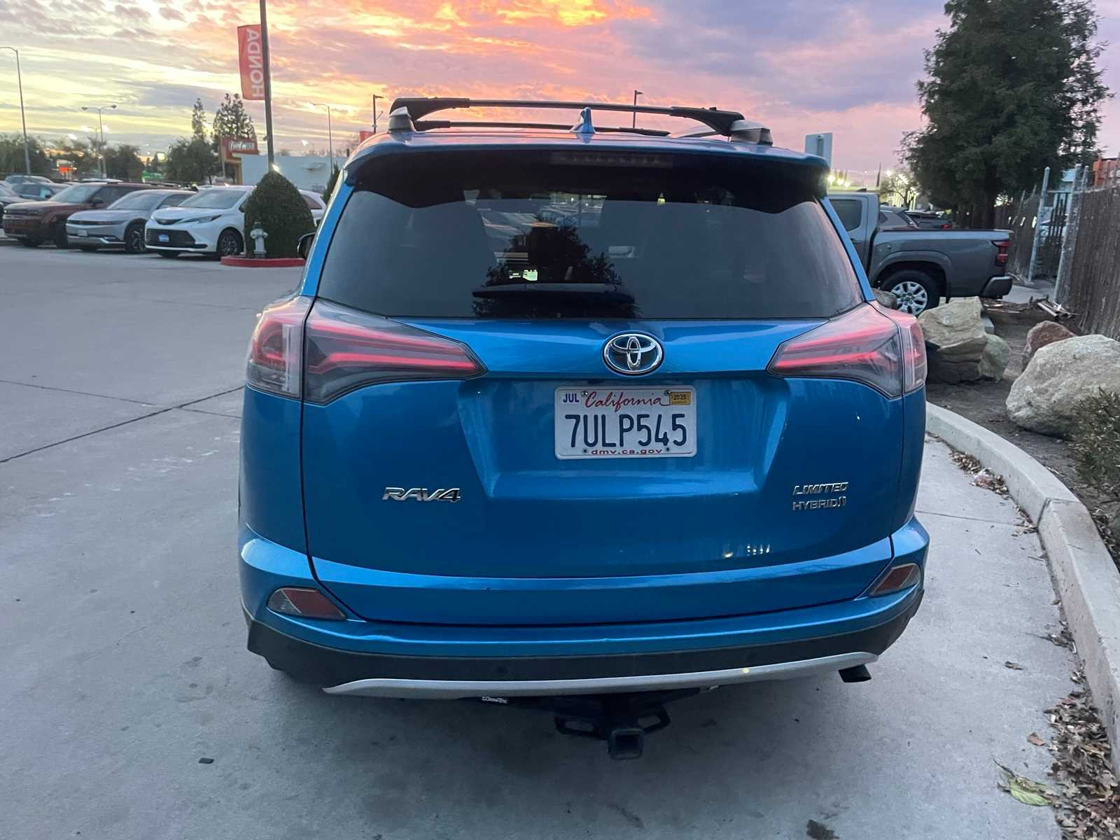 2016 Toyota RAV4 Hybrid Limited 4