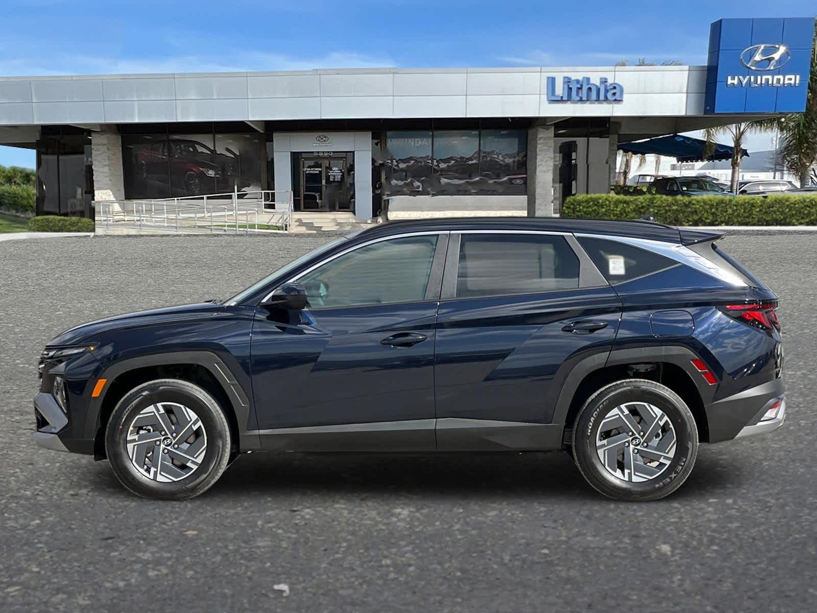 2025 Hyundai Tucson Hybrid Blue 5