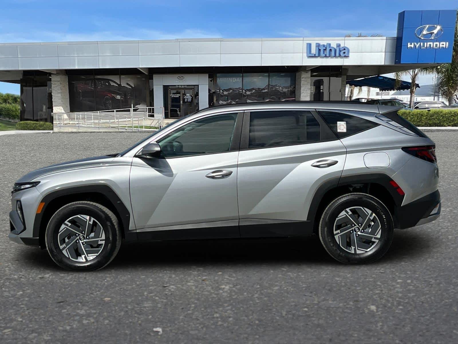 2025 Hyundai Tucson Hybrid Blue 5