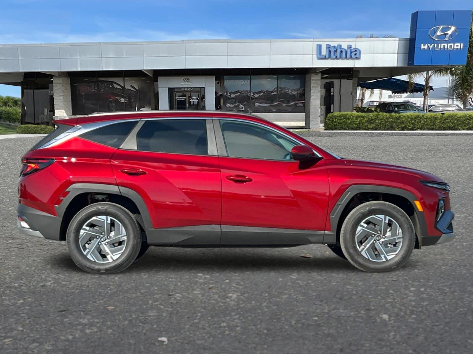 2025 Hyundai Tucson Hybrid Blue 8